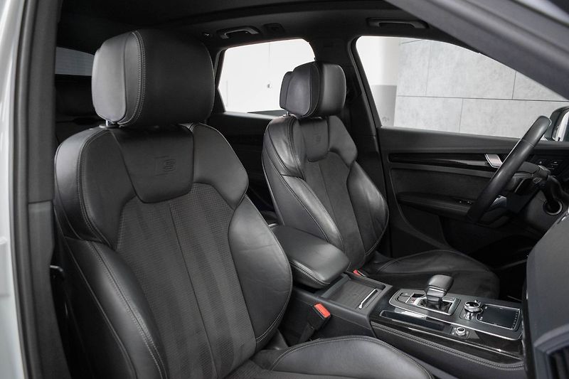 Audi SQ5 3.0 TDI *AIR*WEBASTO*TAŽNÉ*DPH - fotka 12 z 41