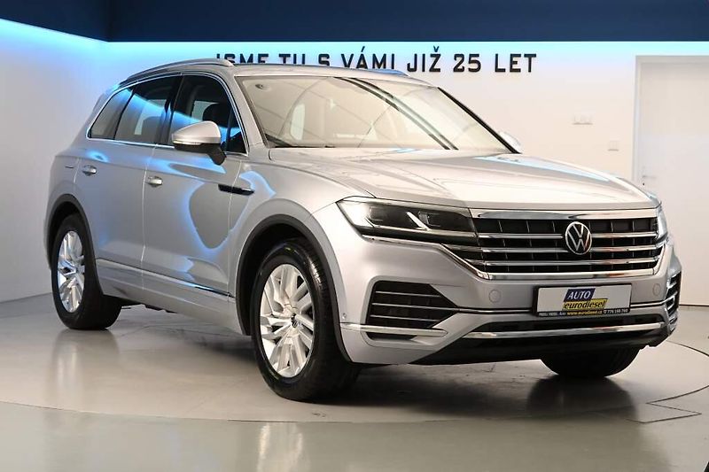Volkswagen Touareg (2022) 3.0 4Motion LED ACC Vzduch Taž - fotka 4 z 34