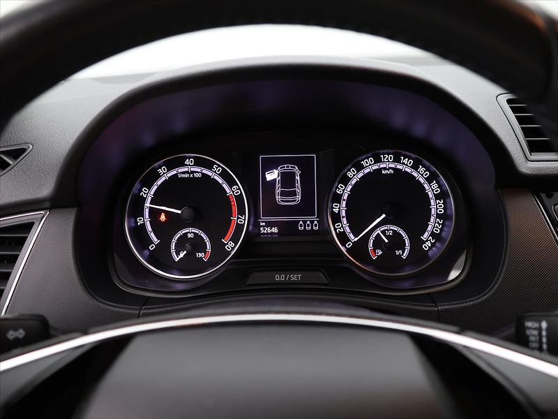 Škoda Fabia 1,0 Aut.klima Tempomat - fotka 14 z 25