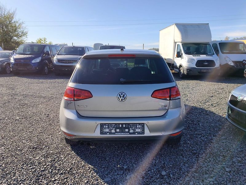 Volkswagen Golf (2016) - fotka 7 z 36