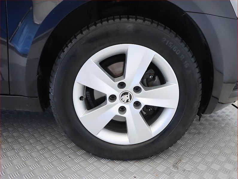 Škoda Octavia (2018) 2.0 TDI, Automat, Serv.kniha - fotka 15 z 20