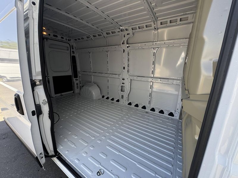 Opel Movano (2026) L3H2 3500 6°MT 2,2 CDTi - fotka 12 z 12