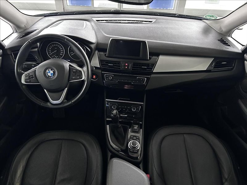 BMW Řada 2 2,0   218d,ActiveTourer,2.MAJ - fotka 10 z 34