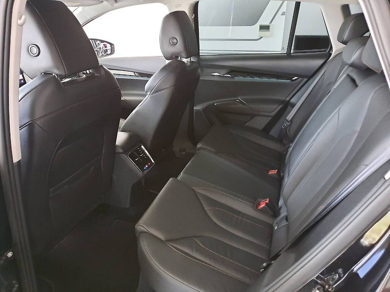 Škoda Enyaq (2022) 60 (132kW/57kWh) - fotka 8 z 23