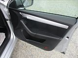 Škoda Octavia 2,0 TDI, serviska, digi klima, - náhled 10