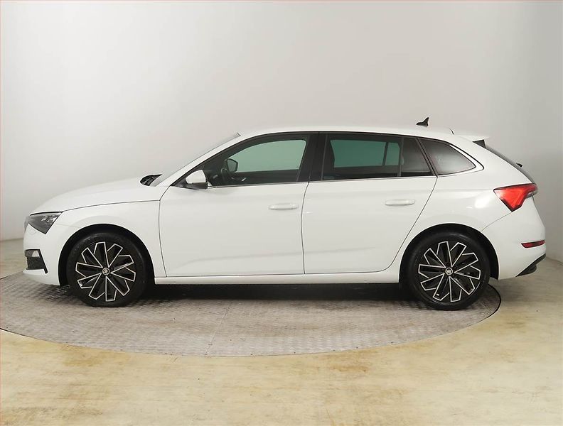 Škoda Scala (2021) Style Plus 1.5 TSI, Serv.kniha - fotka 3 z 22