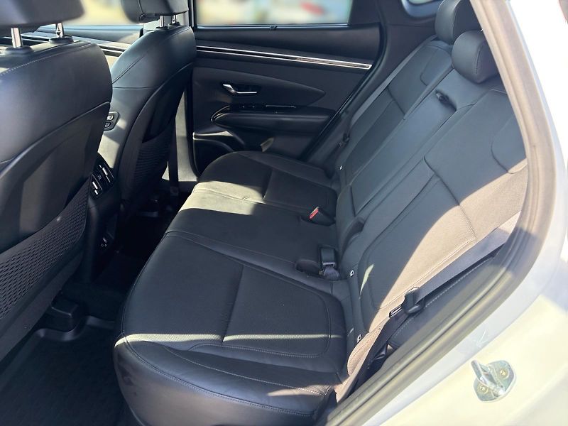 Hyundai Tucson (2021) STYLE 1.6HEV 132kW 4x4 TAŽNÉ - fotka 8 z 11