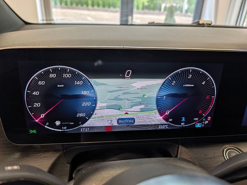 Mercedes-Benz Třídy V 4M STYLE PLUS BURM AIRMATIC - fotka 16 z 39