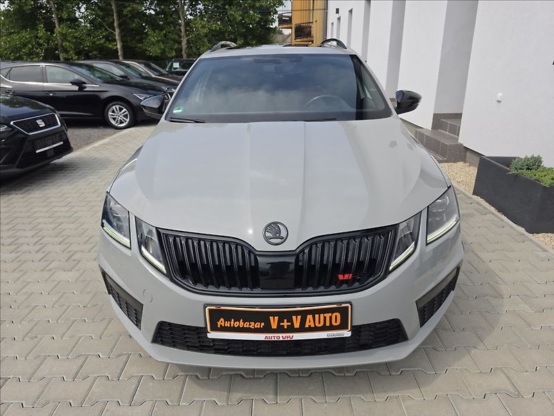 Škoda Octavia III 2,0 TSi 180KW RS Panorama - fotka 2 z 44