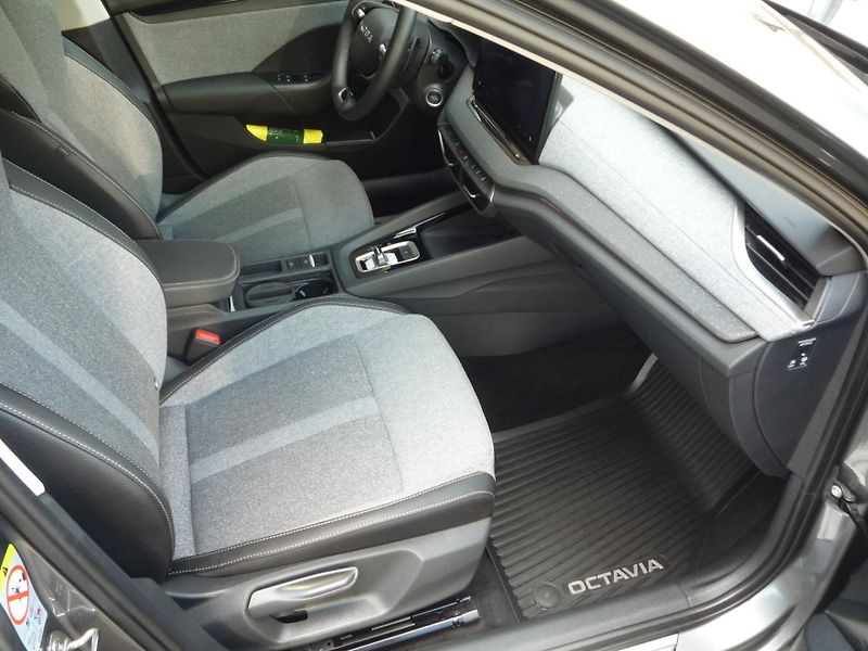 Škoda Octavia (2025) Combi 2,0TDi 110kW DSG Top Sel - fotka 18 z 24