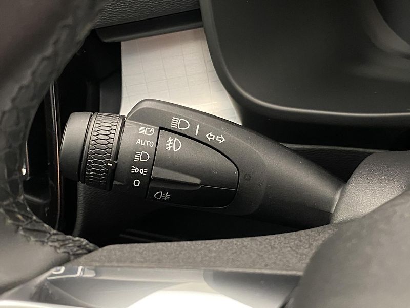 Volvo XC40 B3 CORE AUT CZ 1.maj. - fotka 22 z 51