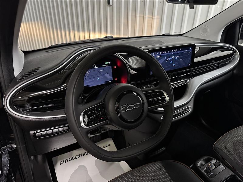 Fiat 500e ELECTRIC DRIVE 70kW ICON - fotka 15 z 38