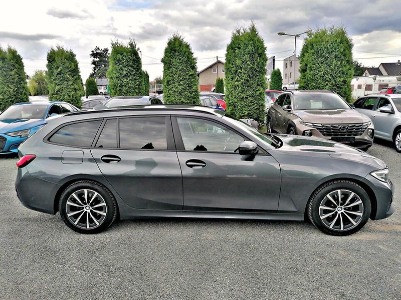 BMW Řada 3 (2021) 2.0 318D A/T Kůže - fotka 7 z 33