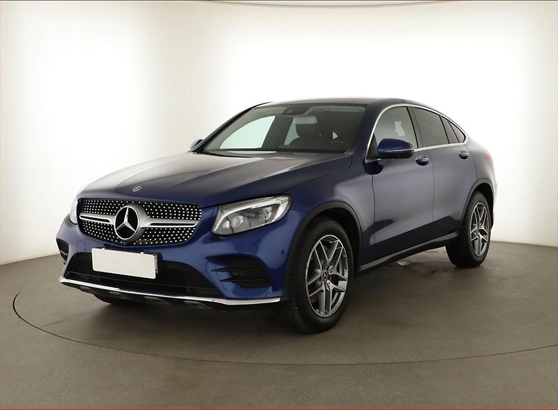 Mercedes-Benz GLC (2018) AMG line 250 - fotka 2 z 20