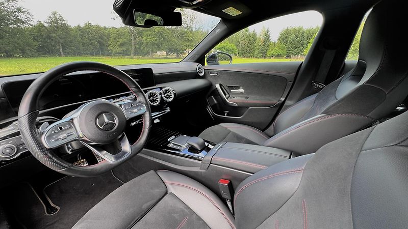 Mercedes-Benz CLA (2022) Mercedes-Benz CLA200 4M AMG - fotka 11 z 17