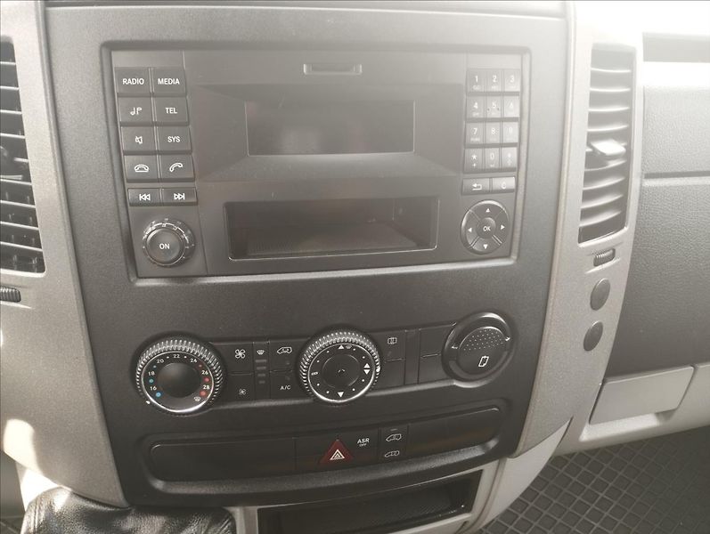 Mercedes-Benz Sprinter 2,1 CDi 120KW - fotka 10 z 13