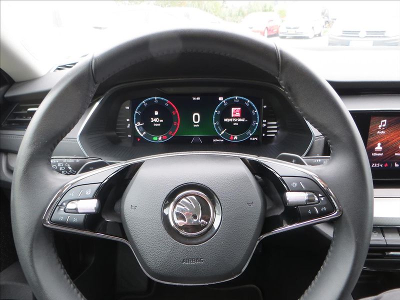 Škoda Octavia 2,0 TDI Ambition DSG LED ČR - fotka 18 z 22