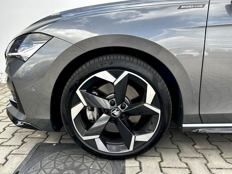 Škoda Superb (2025) Combi 2.0 TDI 142kW 4x4 DSG Sp - fotka 33 z 35