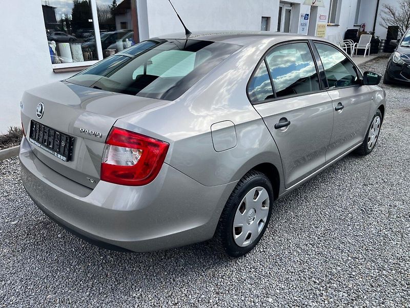Škoda Rapid (2013) 1.2 TSi - fotka 2 z 16