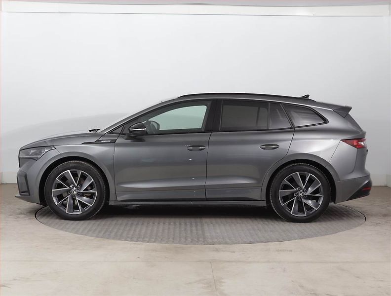 Škoda Enyaq (2023) Sportline iV 60 (62 kWh) - fotka 3 z 22