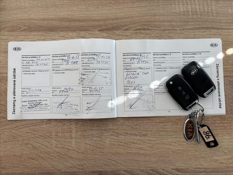 Kia Rio 1,2 CVVT  Comfort - ČR - fotka 24 z 25