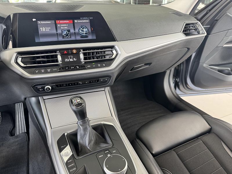 BMW Řada 3 320d 140kW*Kůže*PlnýServis*Taž - fotka 18 z 34