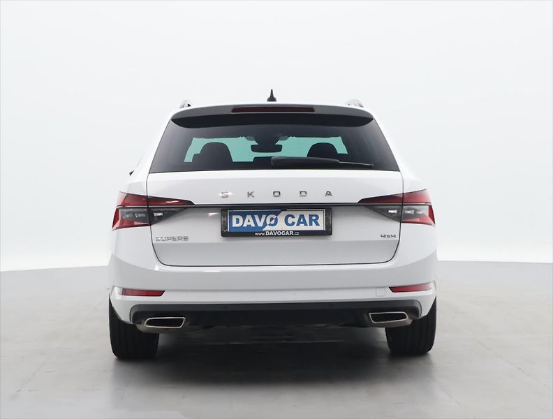 Škoda Superb 2.0 TSI 200kW DSG SportLine - fotka 6 z 42