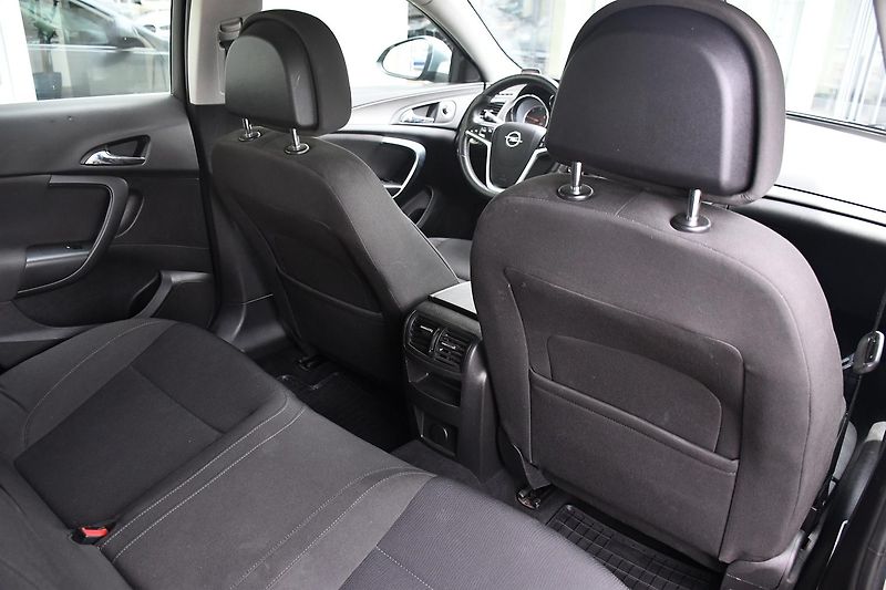 Opel Insignia 2.0CDTi  - fotka 16 z 40