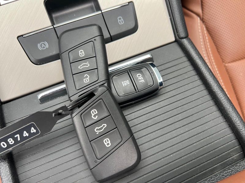 Škoda Superb (2023) L&K 140kW WEBASTO PANO TAŽNÝ - fotka 26 z 38