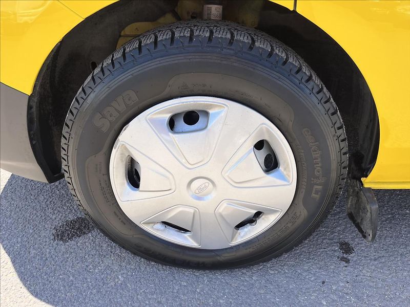 Ford Transit Custom 2,0 TDCi 6.MÍST KLIMA TZ -DPH - fotka 35 z 43