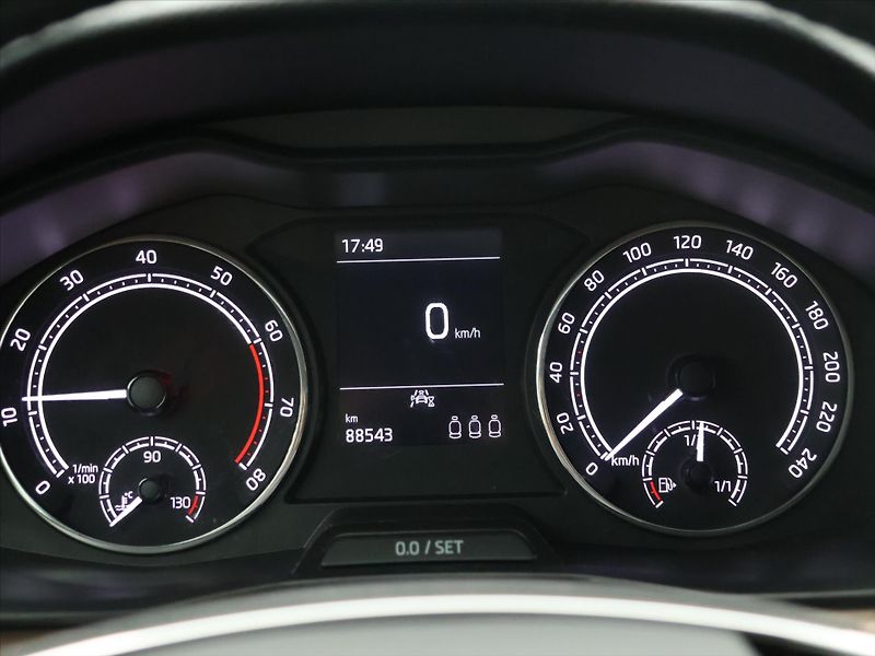 Škoda Kamiq 1,0 TSI 81kW CZ Style DPH LED - fotka 16 z 29