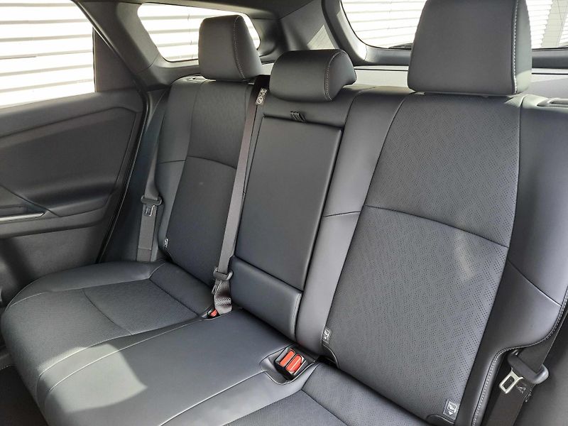 Subaru E-Outback (2026) Executive 75 kWh AWD 280 kW - fotka 31 z 70