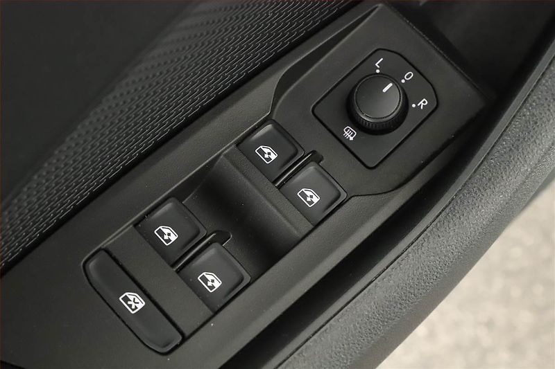 Škoda Octavia (2021) 2.0 TDI, Tempomat - fotka 9 z 20