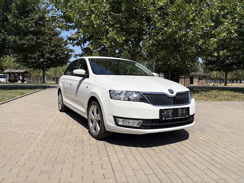 Škoda Rapid 1.2 TSI Ambition - fotka 15 z 30