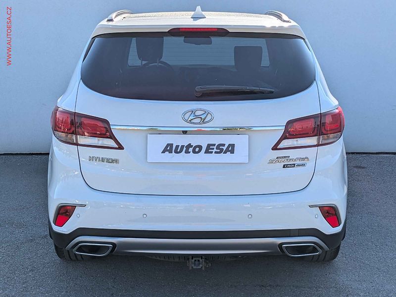 Hyundai Santa Fe (2016) 2.2 CRDi 4WD, 1.maj,ČR, AT - fotka 5 z 26
