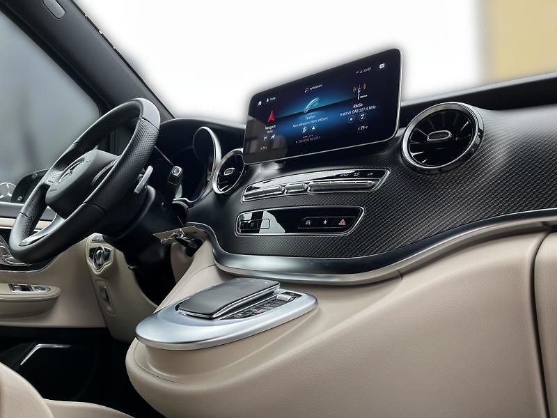 Mercedes-Benz Třídy V 300 d 4MATIC AVANTGARDE AMG - fotka 17 z 28