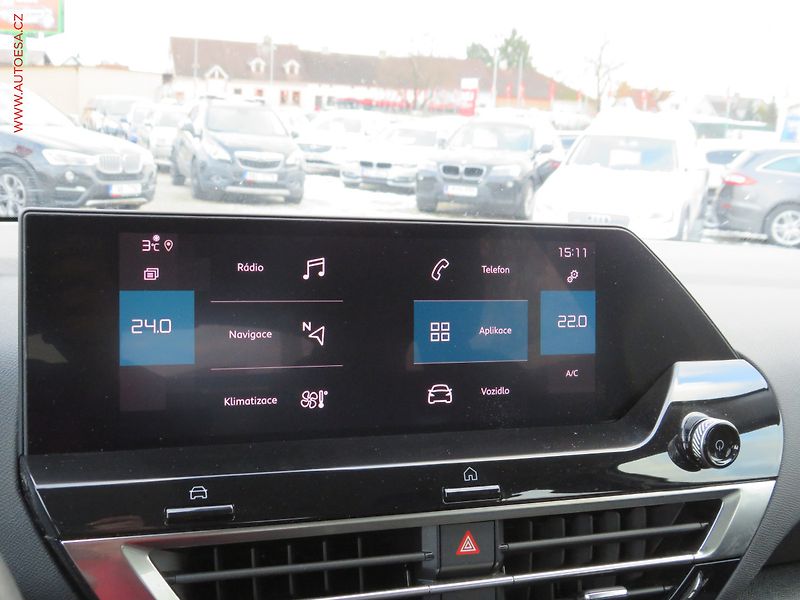 Citroën C4 (2021) 1.2 PT, 1.maj,ČR, LED, navi - fotka 22 z 36