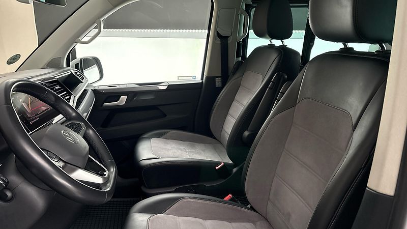 Volkswagen Multivan 2.0 TDI DSG 4motion Highline - fotka 15 z 28