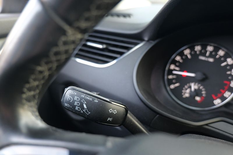 Škoda Octavia 2.0 TDI 110 kW DSG Tažné Navig - fotka 20 z 31