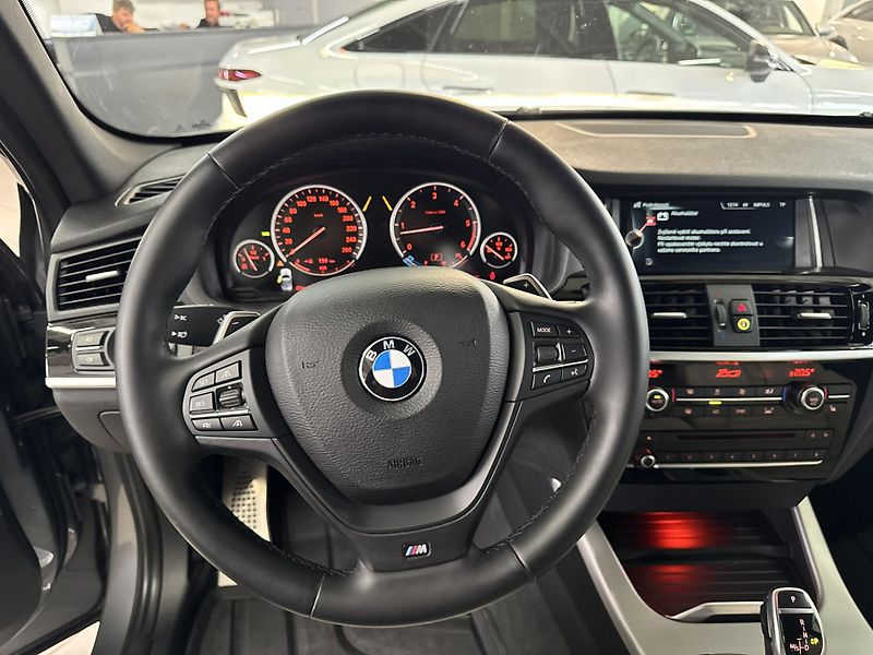 BMW X3 - fotka 10 z 25