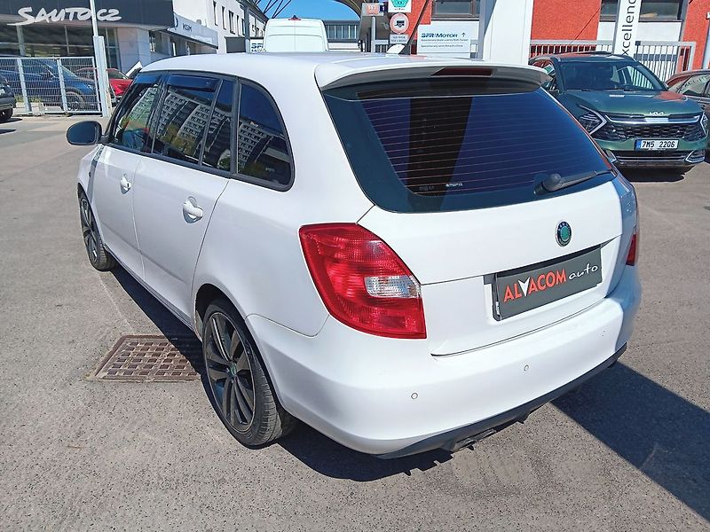 Škoda Fabia 1.4 TSI 132kW RS - fotka 8 z 28
