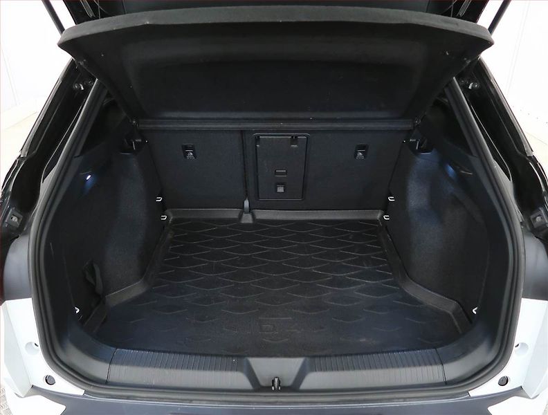 Volkswagen ID.4 (2021) Pro Perf. (82 kWh), SoH 93% - fotka 14 z 26