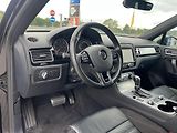 Volkswagen Touareg (2016) V6  3.0TDi  - náhled 11
