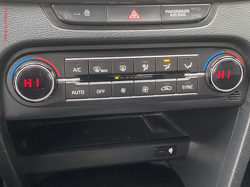 Kia ProCeed (2021) 1.5 T-GDi, GT Line, navi, TZ - fotka 15 z 18