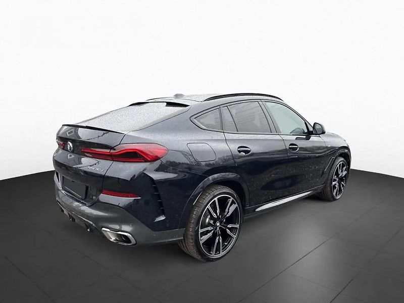 BMW X6 xDrive30d M-Sport Pano NezT Ve - fotka 3 z 10