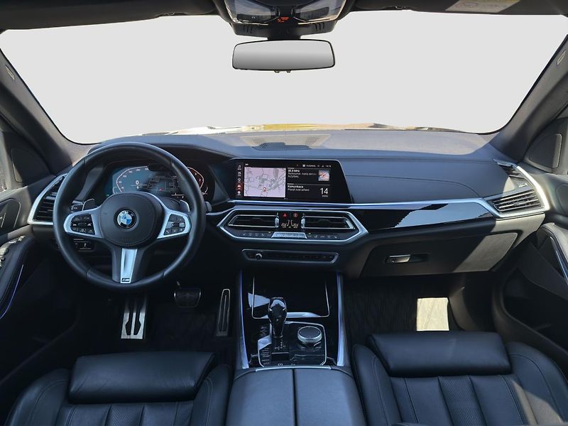 BMW X5 xDrive30d - fotka 4 z 23