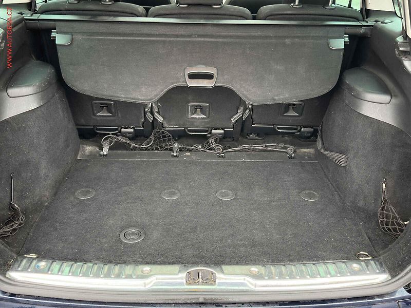 Peugeot 308 (2009) 2.0HDi 7míst, STK8/28, panor. - fotka 7 z 22