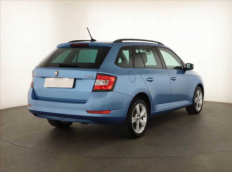 Škoda Fabia (2019) Ambition Plus 1.0, Navi - fotka 5 z 14