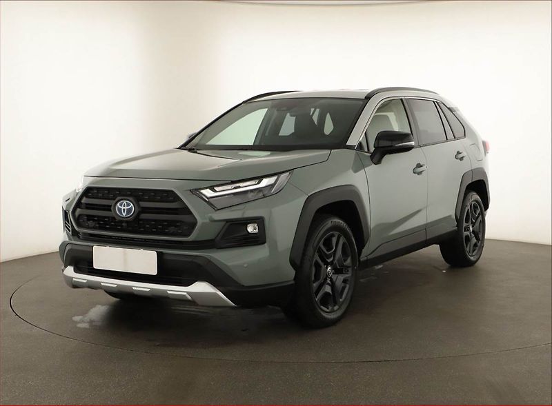 Toyota RAV4 (2025) 2.5 Hybrid, Full LED - fotka 2 z 19