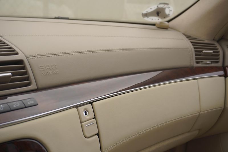 Mercedes-Benz Třídy S S600 5,5I V12 LONG AUT. - fotka 25 z 56